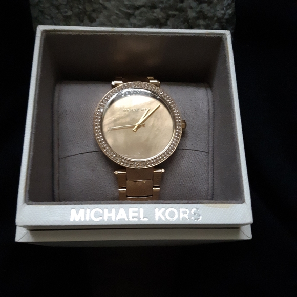 Michael Kors Watch NWT - Picture 3 of 5